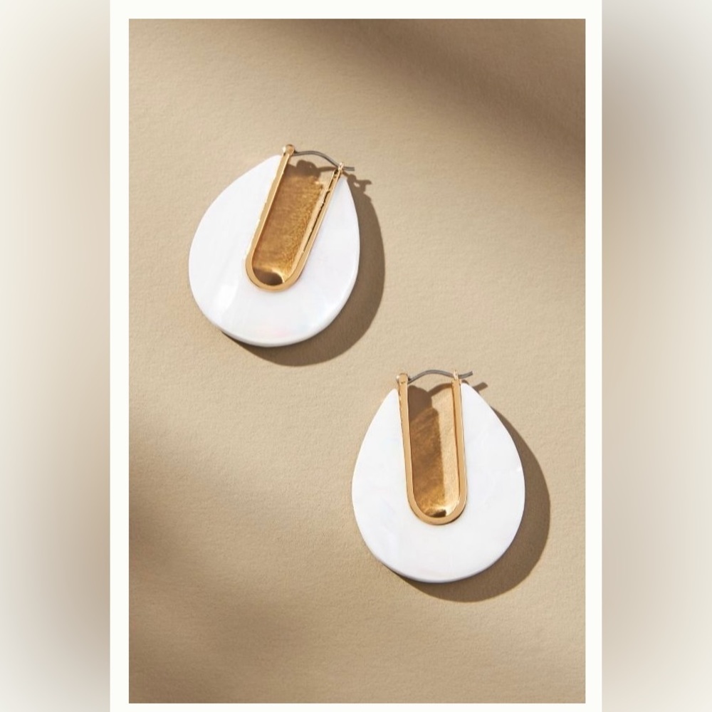 Anthropologie U shaped stone earring